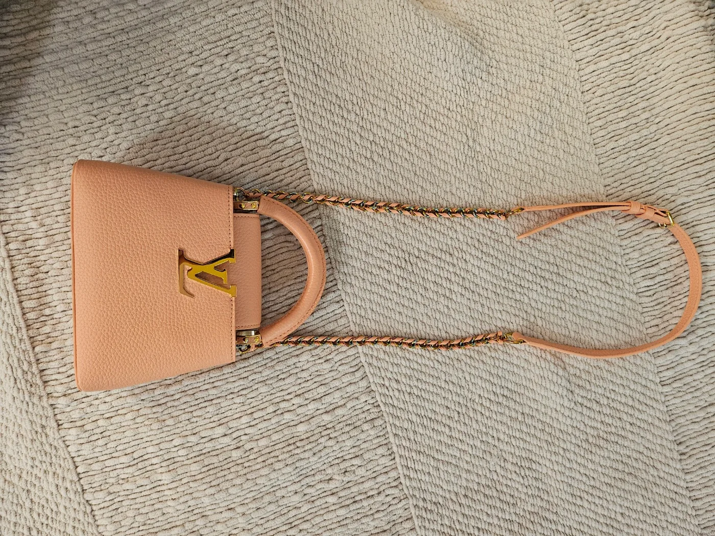 Louis Vuitton Capucines Mini Apricot M22606 image indicator(4)