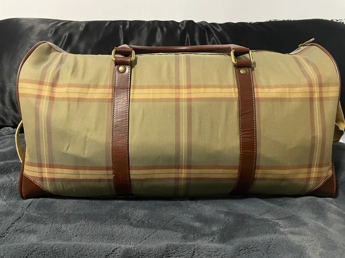 Burberry's Travel Bag image indicator(5)