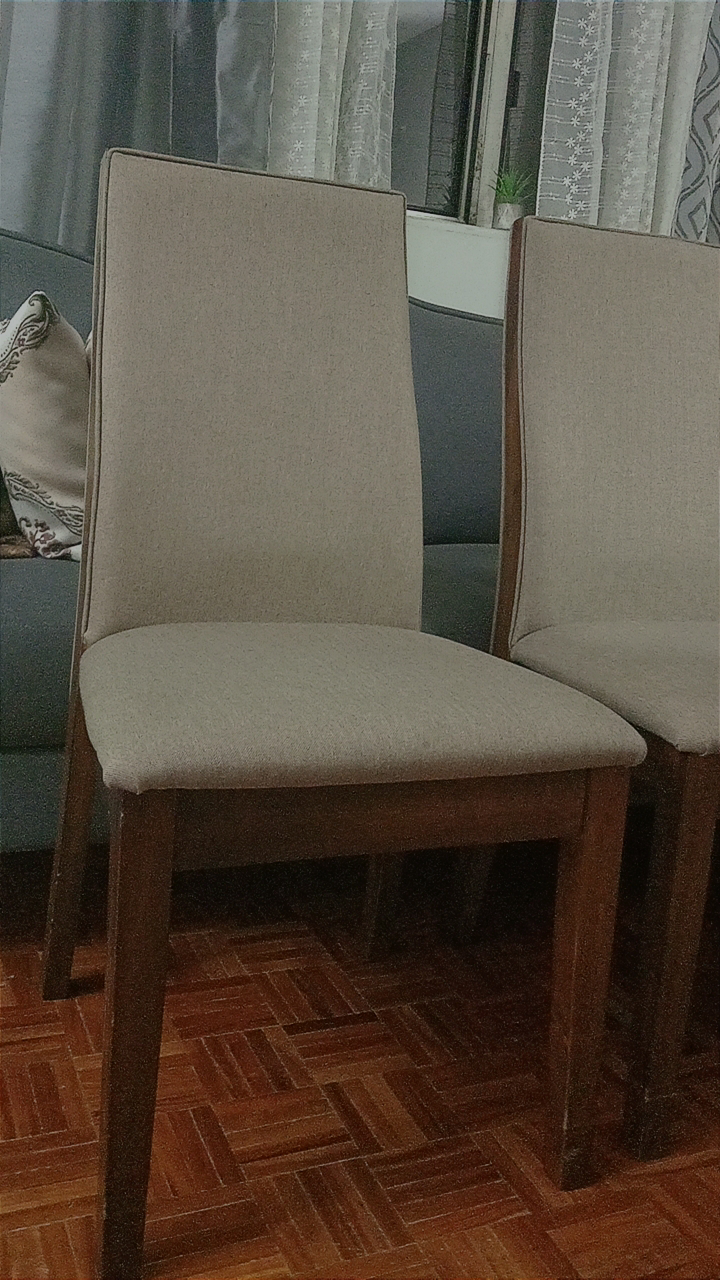 Set of 4 Dining Chairs