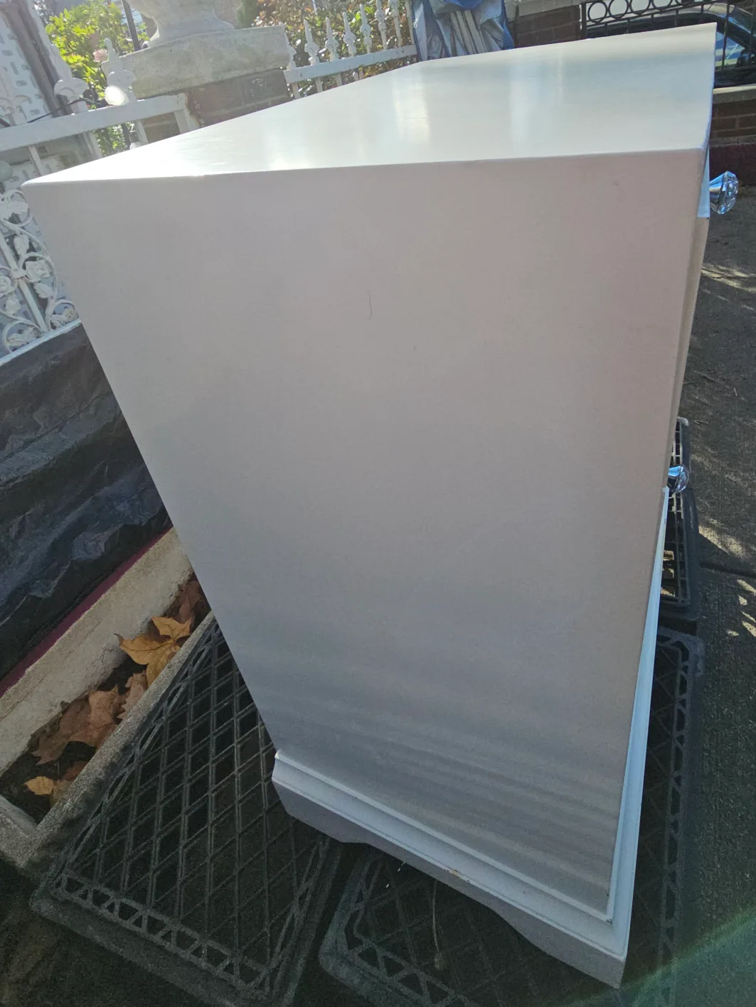 Delivery Included Mirrored Cabinet w/Shelf image indicator(6)