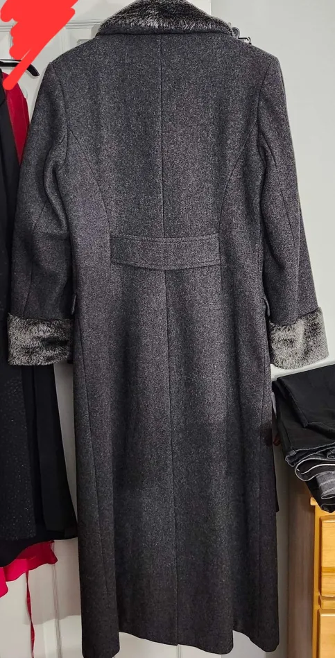 VINTAGE LE CHATEAU LONG WOOL COAT. #S image indicator(3)