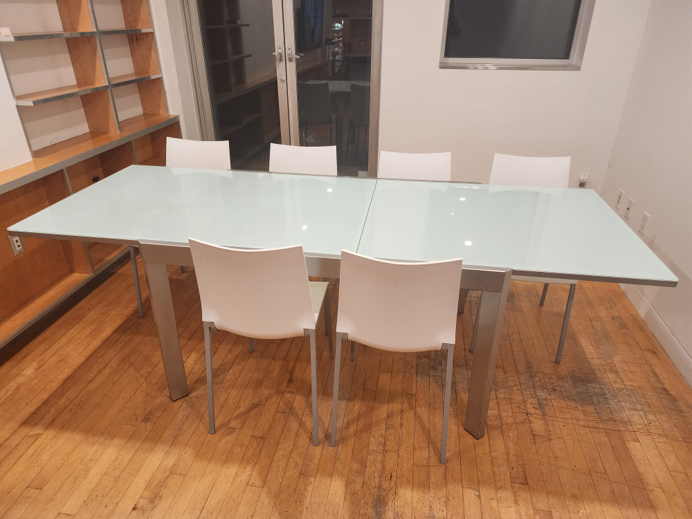 Extendable Glass Dining Table and 6 Chairs - photo 2