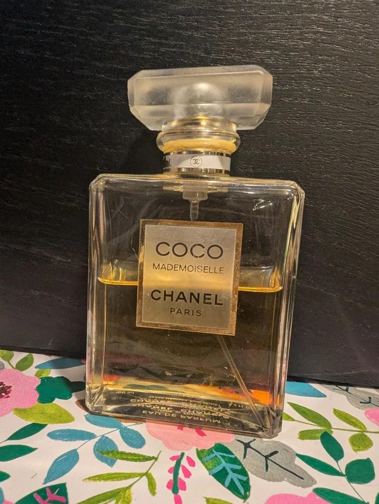Coco Mademoiselle Chanel Perfume thumbnail