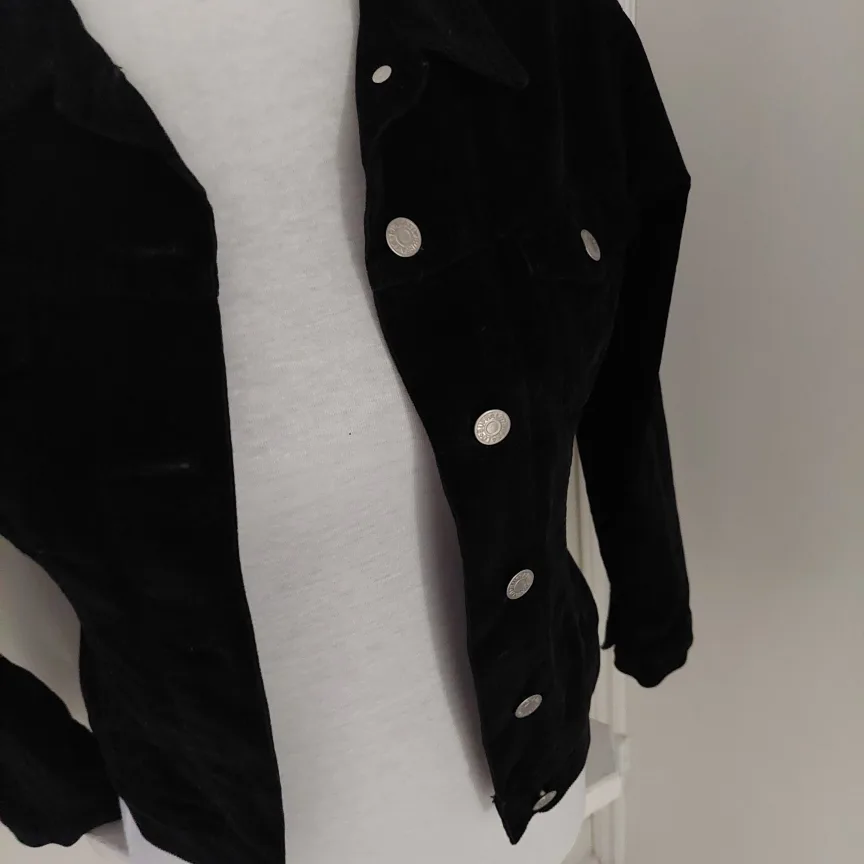 Buffalo Corduroy  Black Jacket Small. image indicator(2)