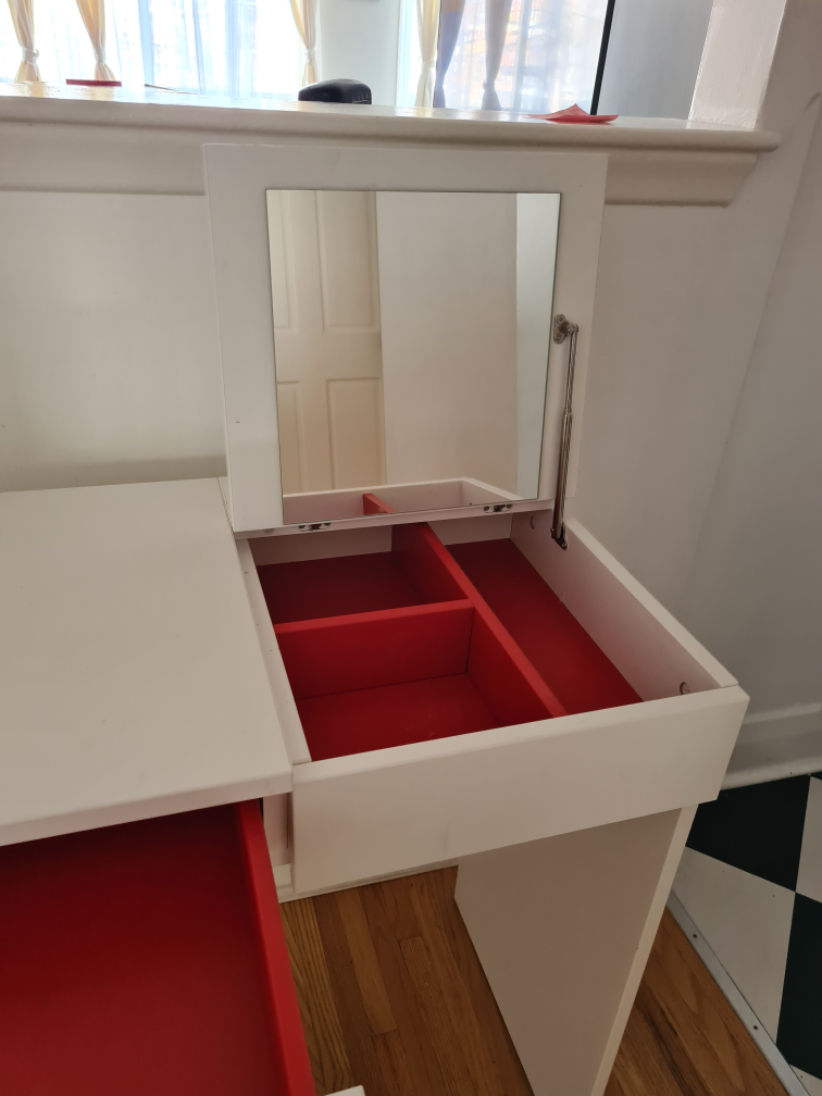 IKEA Vanity Desk - photo 3