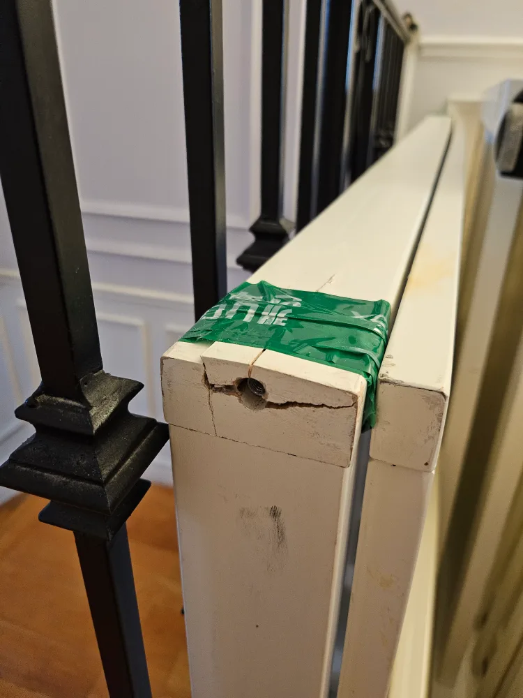 White Baby Crib with Storage image indicator(6)