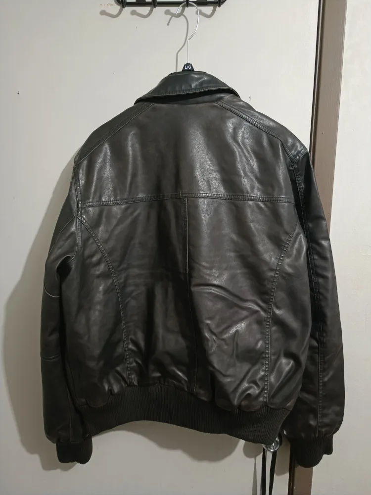 Van Heusen Men's Shell Leather Jacket Size XL image indicator(3)