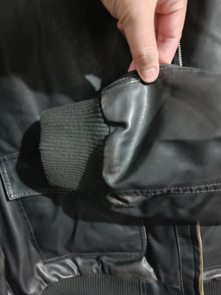 Van Heusen Men's Shell Leather Jacket Size XL image indicator(5)