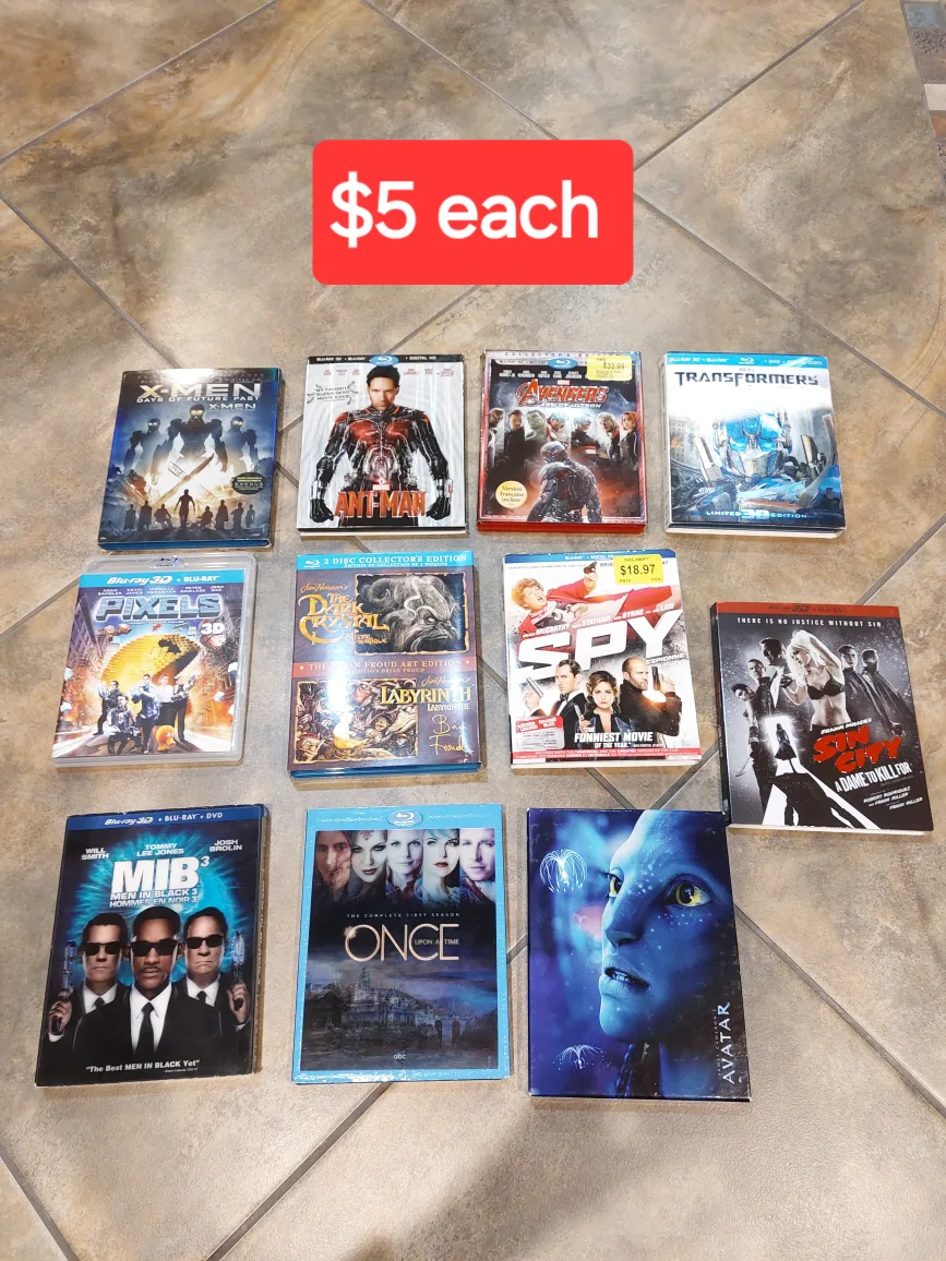 Blu-ray movies 🍿*price on the photos image indicator(3)
