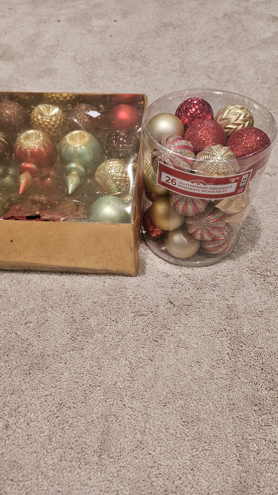 Set of Christmas Ornaments - photo 2
