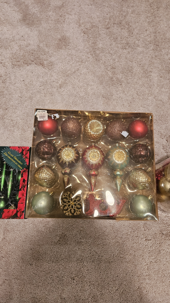 Set of Christmas Ornaments - photo 3