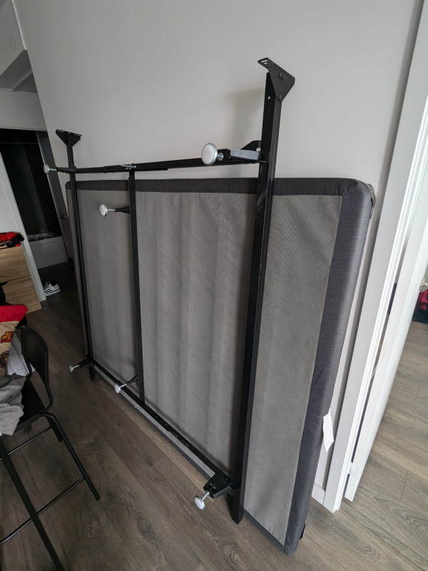 Queen Size Bed Frame - photo 3