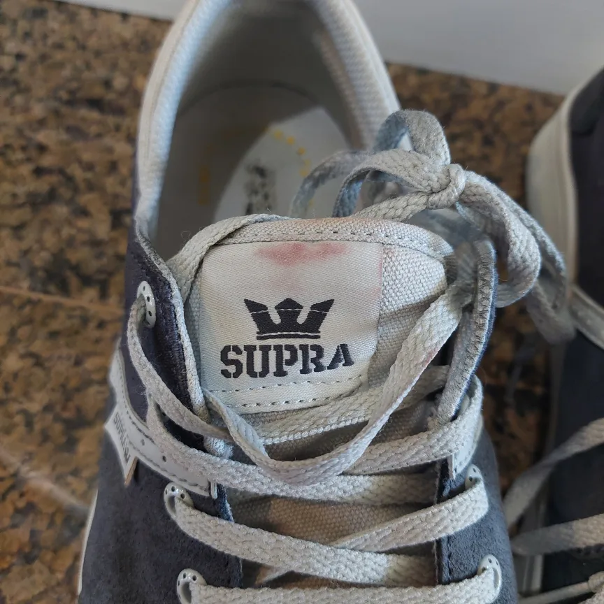 Men's Supra low top skate shoes size 9 US image indicator(3)