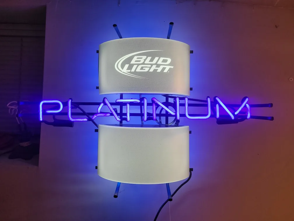 bud light platinum  neon sign image indicator(3)