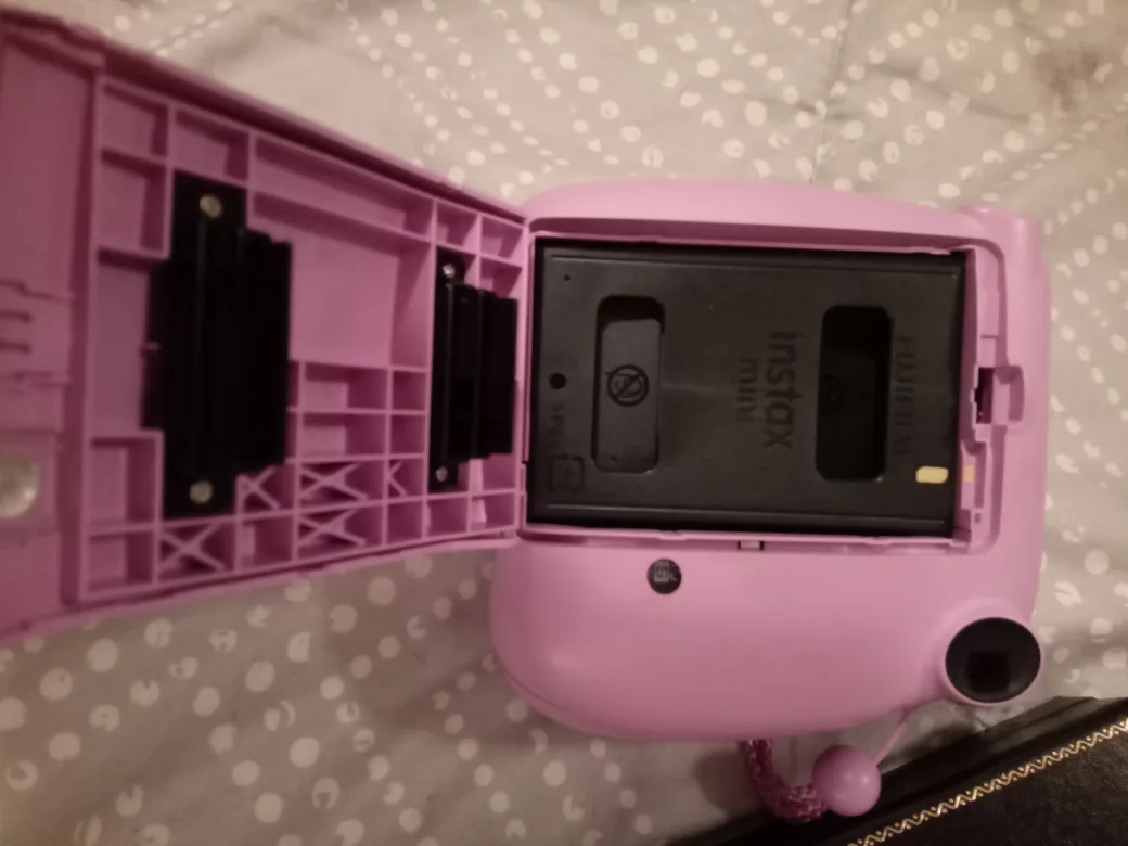 Fujifilm instax mini 7+ Instant Camera - Lilac image indicator(8)