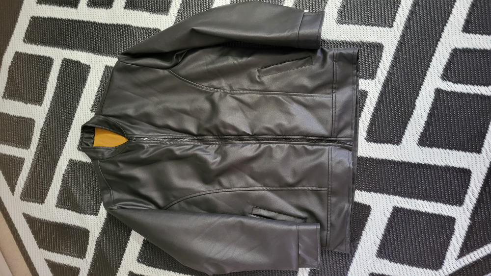 Black Leather Jacket🧡