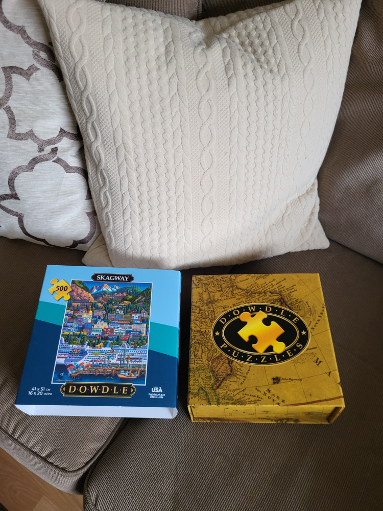 Two Dowdle Puzzles - Skagway and Amish Quilts - photo 2