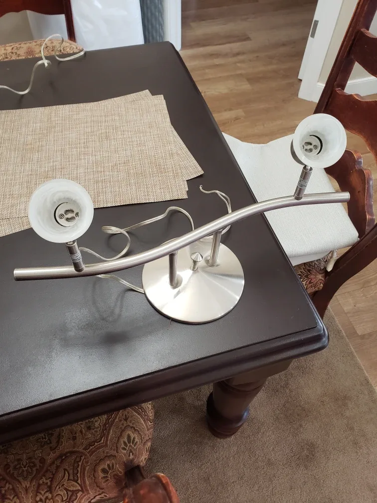 2x Modern Track Lighting image indicator(2)