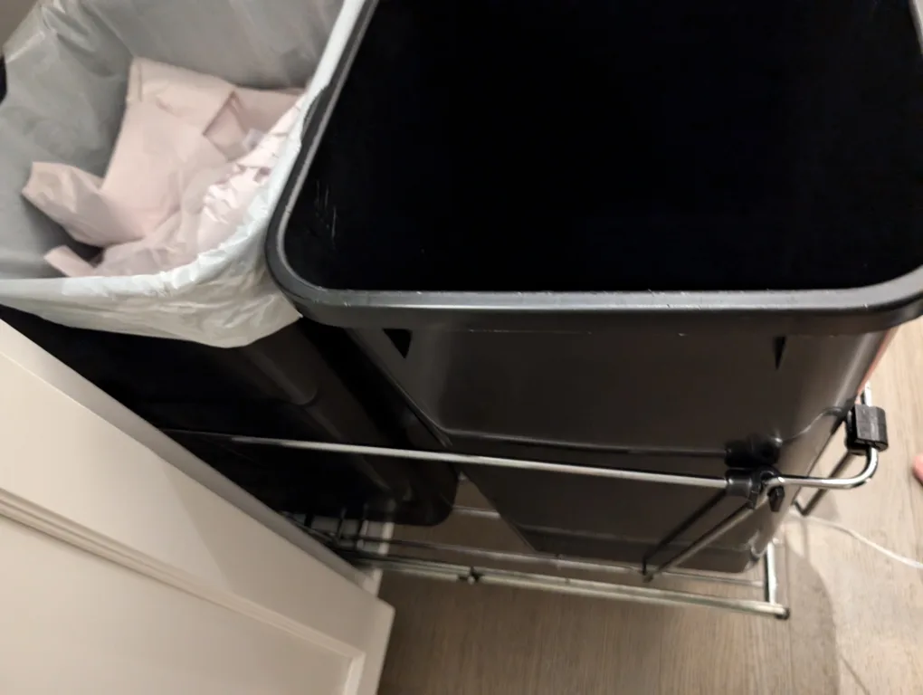 Rev-A-Shelf Dual Trash Can Pullout - 27 Quart x 2 image indicator(2)