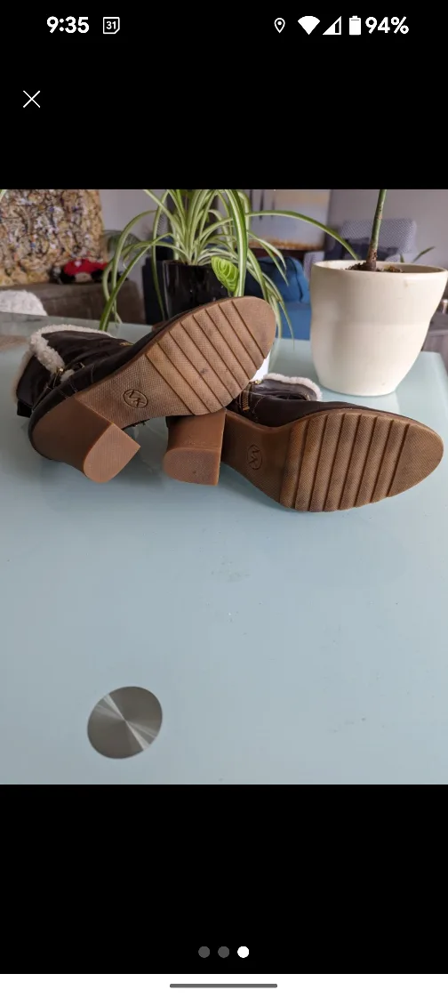 **MICHAEL KORS** Leather Ankle Boots image indicator(3)