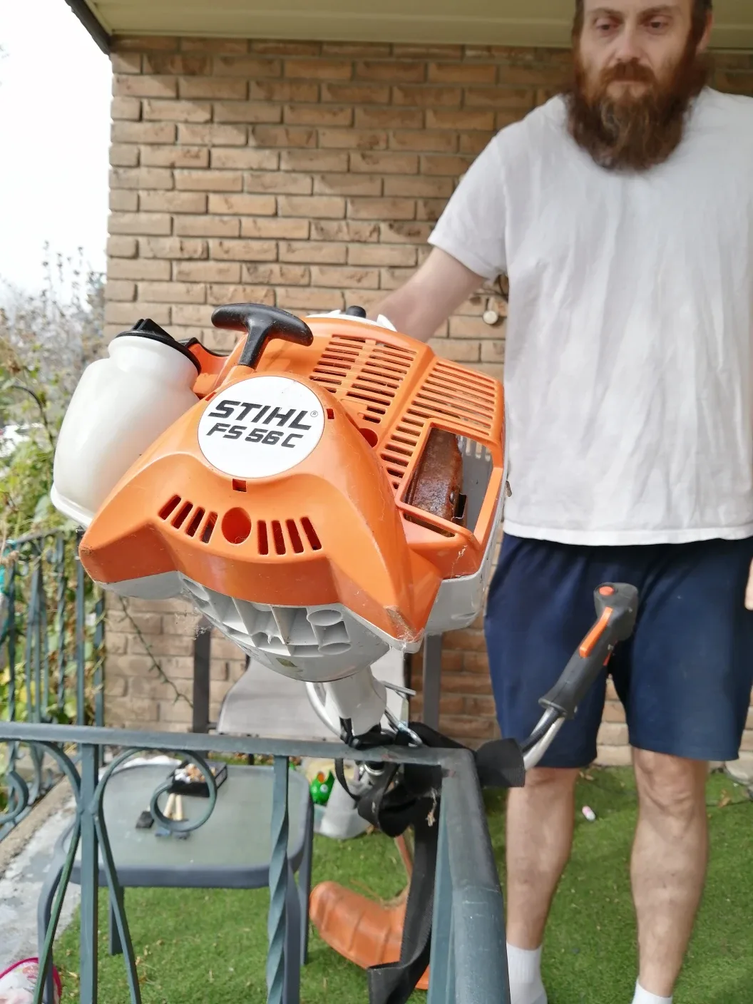 STIHL FS 56 C String Trimmer image indicator(2)