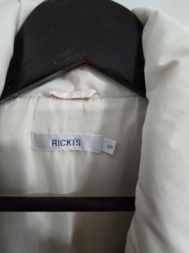 Ricki's White Puffer Jacket with Toggle Closure