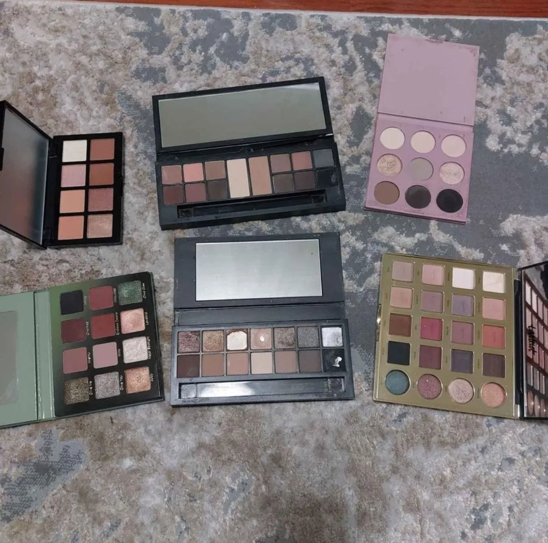 Nude eyeshadows lot image indicator(2)