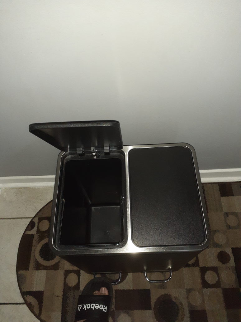 Garbage & Recycling Bin - photo 2