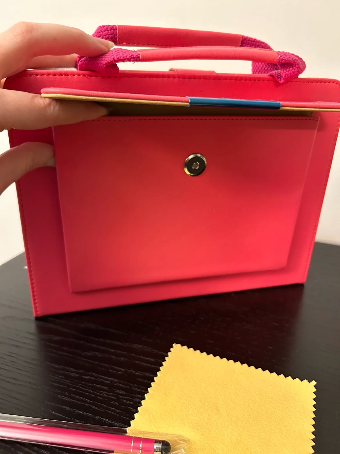 Handbag. Case for iPad Series Model (iPad Pro 2021) image indicator(5)