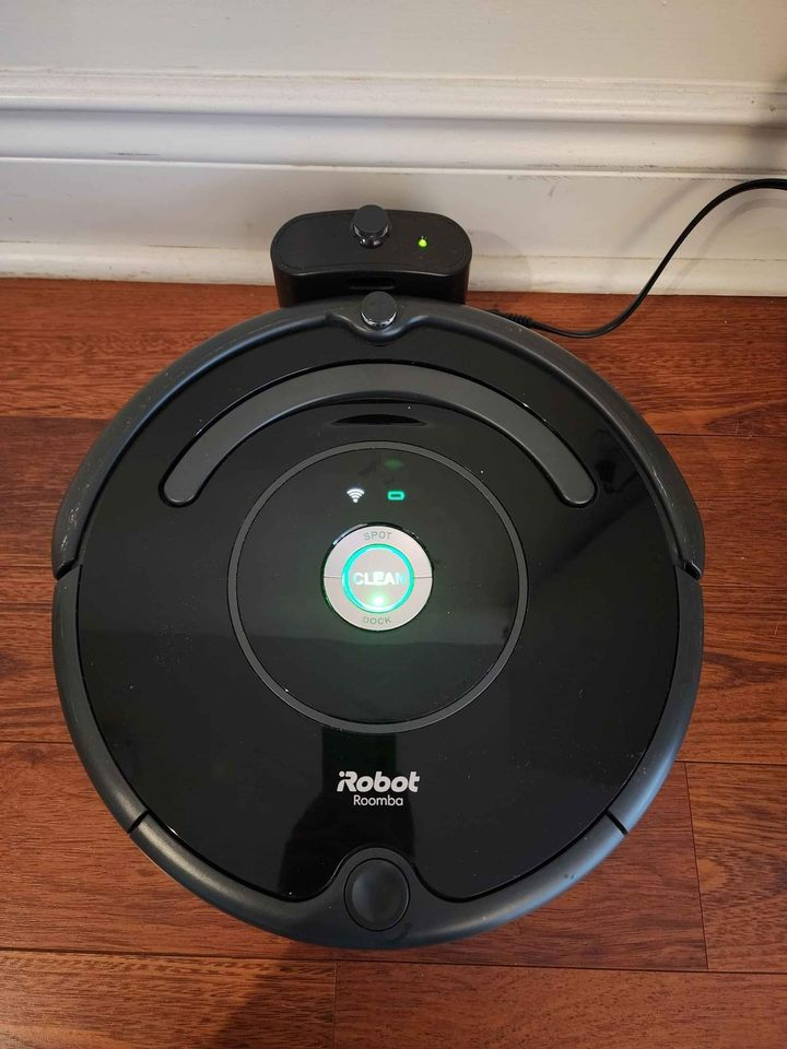 iRobot Roomba 671 Robot Vacuum