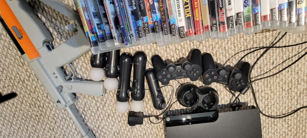 PS3 Console Bundle with Games & Accessories image indicator(2)