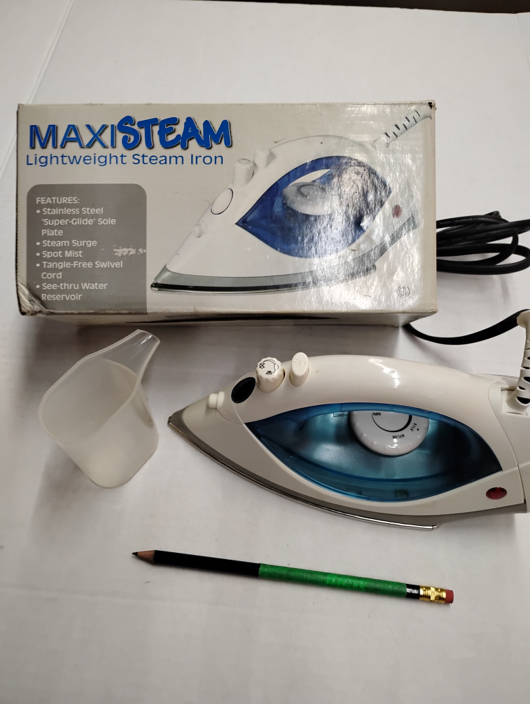 Maxisteam Lightweight Steam Iron