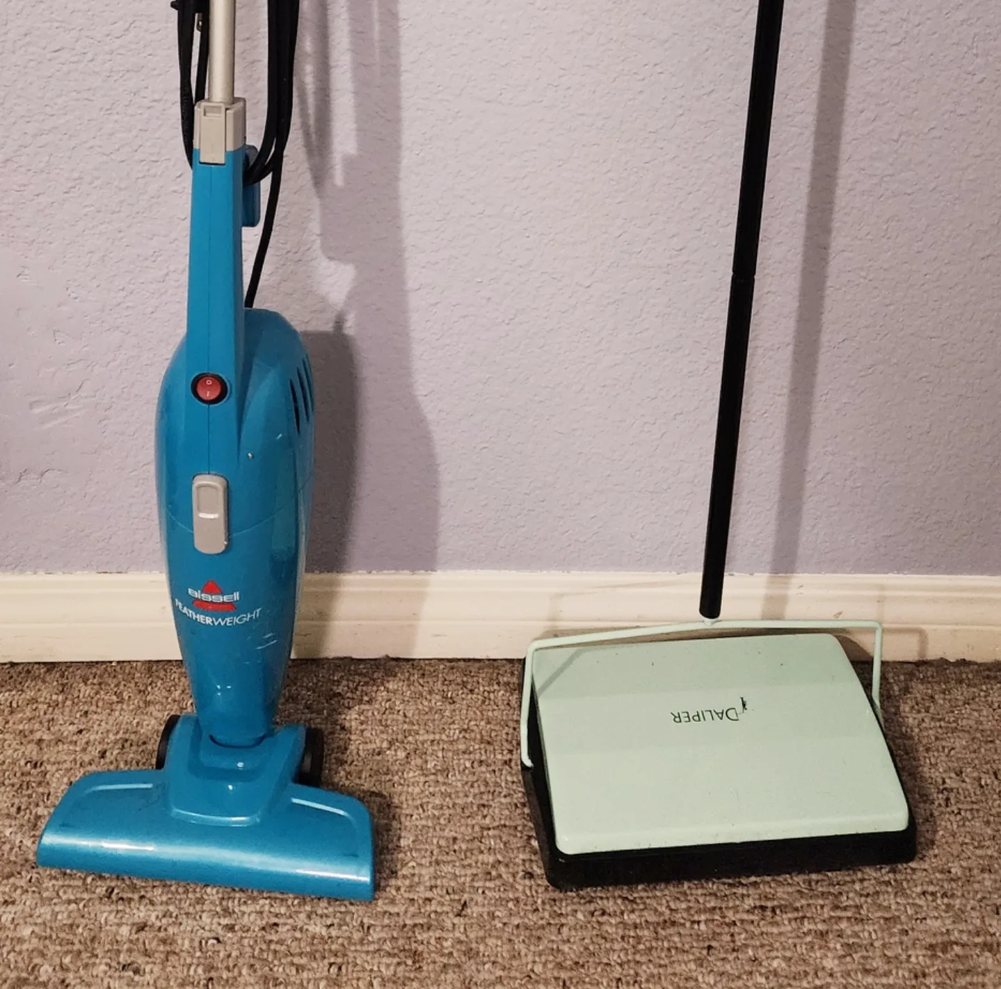 Bissell Lightweight Vacuum &  Daliper Sweeper thumbnail