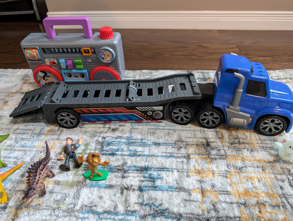 Toy bundle 🧡 - photo 3