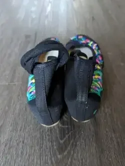 Modern Asian Style Shoes image indicator(3)