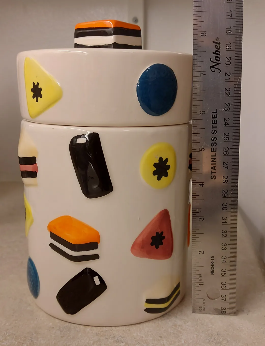 Ceramic Candy Jar with Lid image indicator(2)