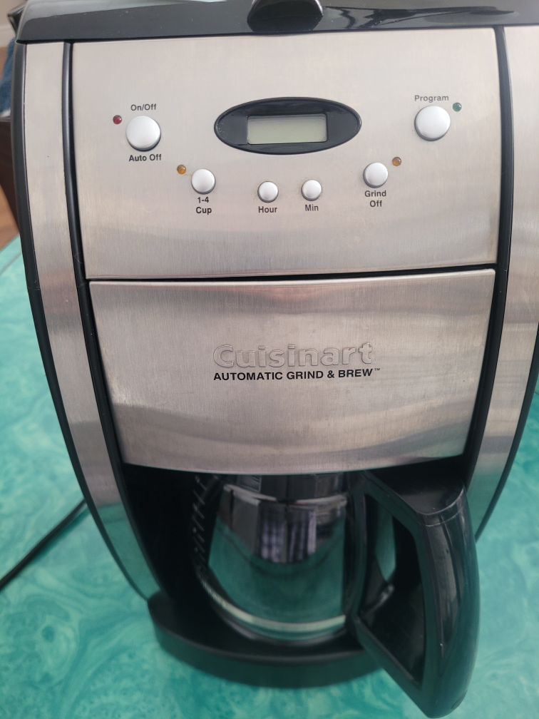 Cuisinart Automatic Grind and Brew Coffee Maker - photo 2