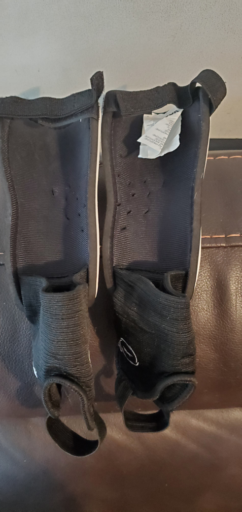 Soccer Shin Guards for Kids - photo 2