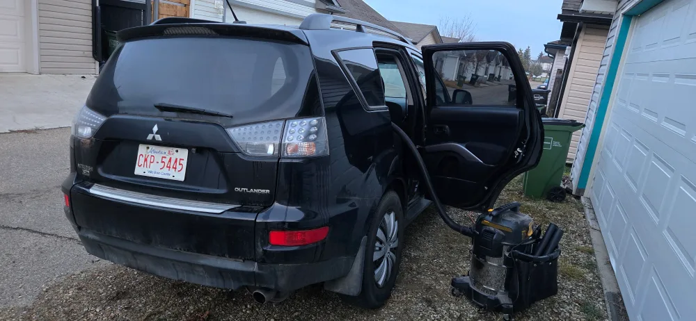 2011 Mitsubishi Outlander image indicator(4)