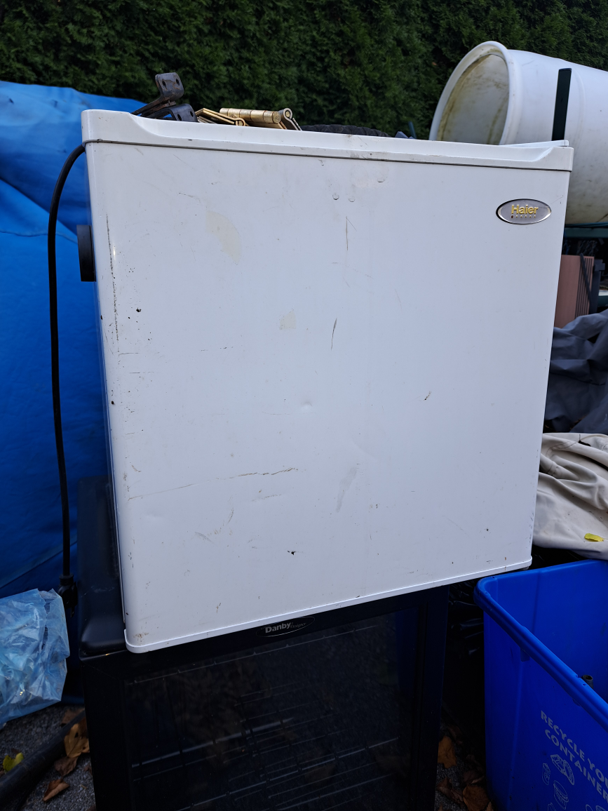 Haier Mini Fridge