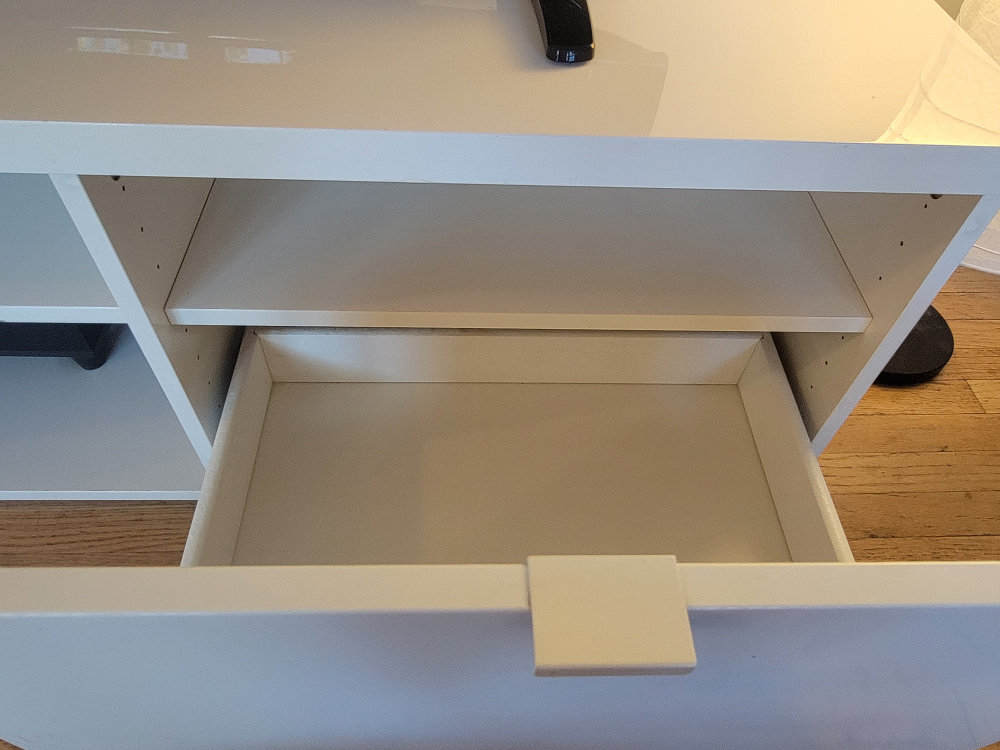 IKEA BYÅS TV Bench, High Gloss White - photo 2