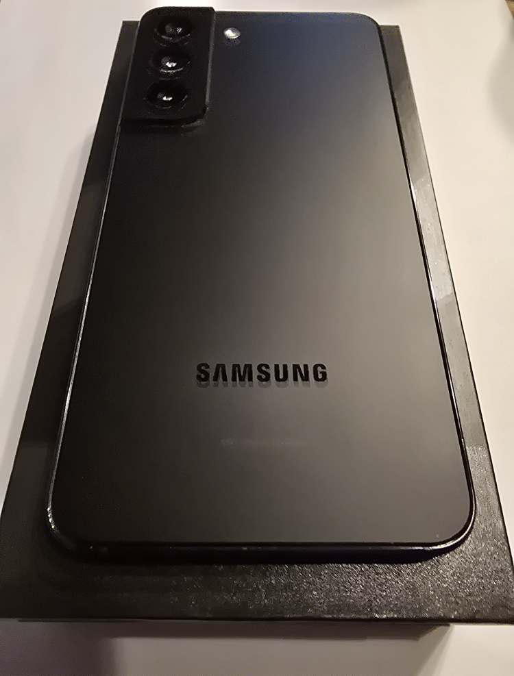 Samsung Galaxy S22 ,128Gb with phone case - photo 5