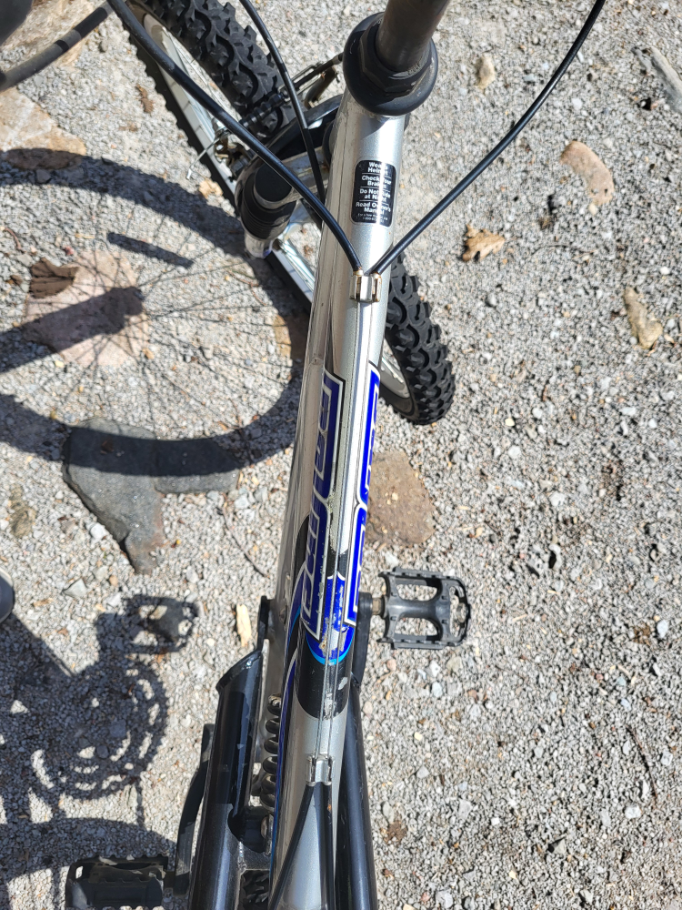 huffy multi speed bike like new - photo 3