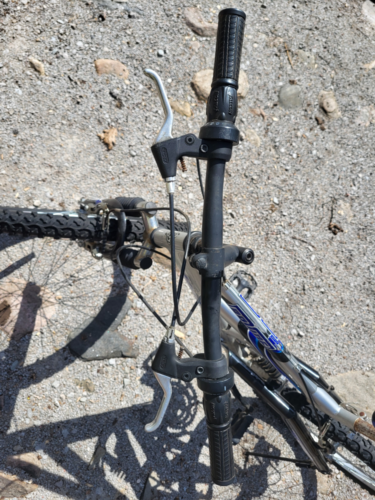 huffy multi speed bike like new - photo 5