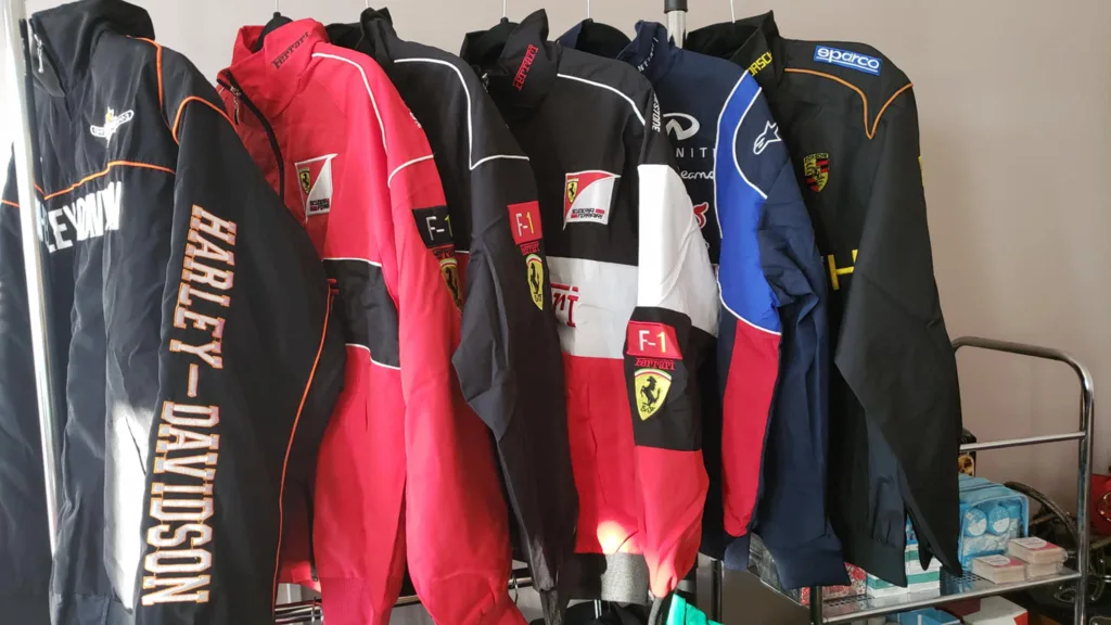 Ferrari sports jacket image indicator(8)