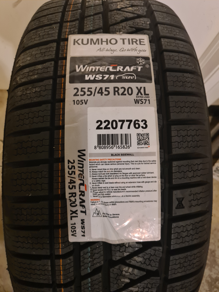 KUMHO WinterCraft WS71 XL 255/45 R20 105V