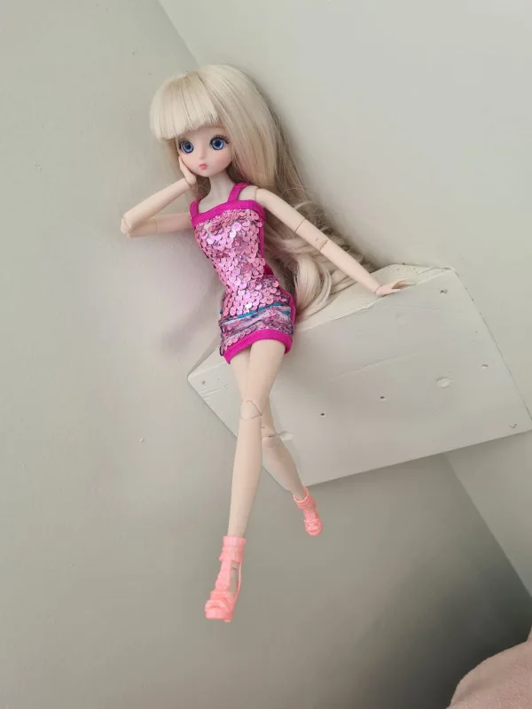 SABRINA CARPENTER CUSTOM DOLL image indicator(5)