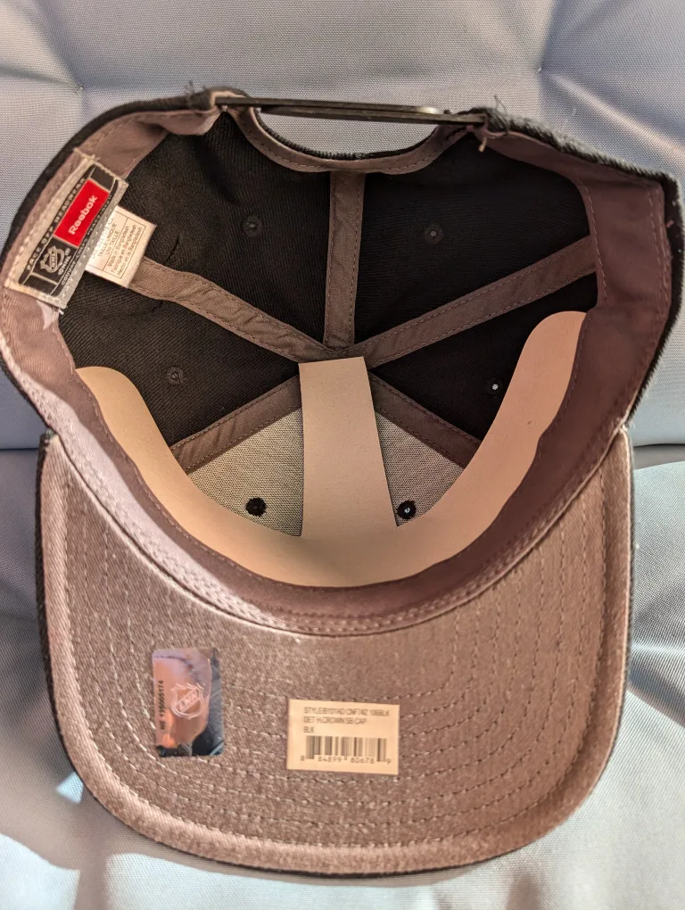 Brand New - Detroit Red Wings Snapback Hat image indicator(3)