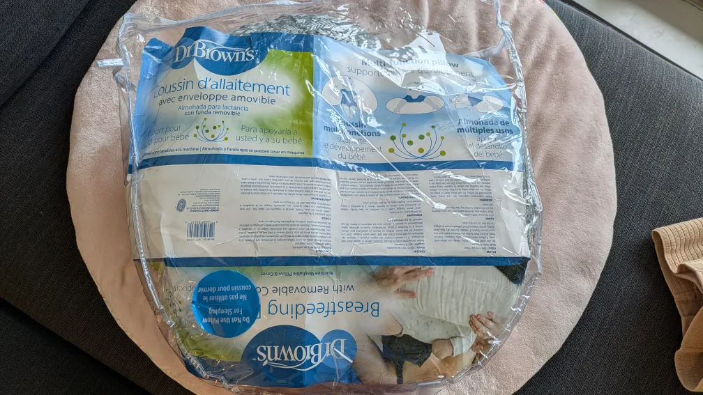 Dr Brown's Nursing Pillow with 3 Covers (2 Biloban covers ) image indicator(4)