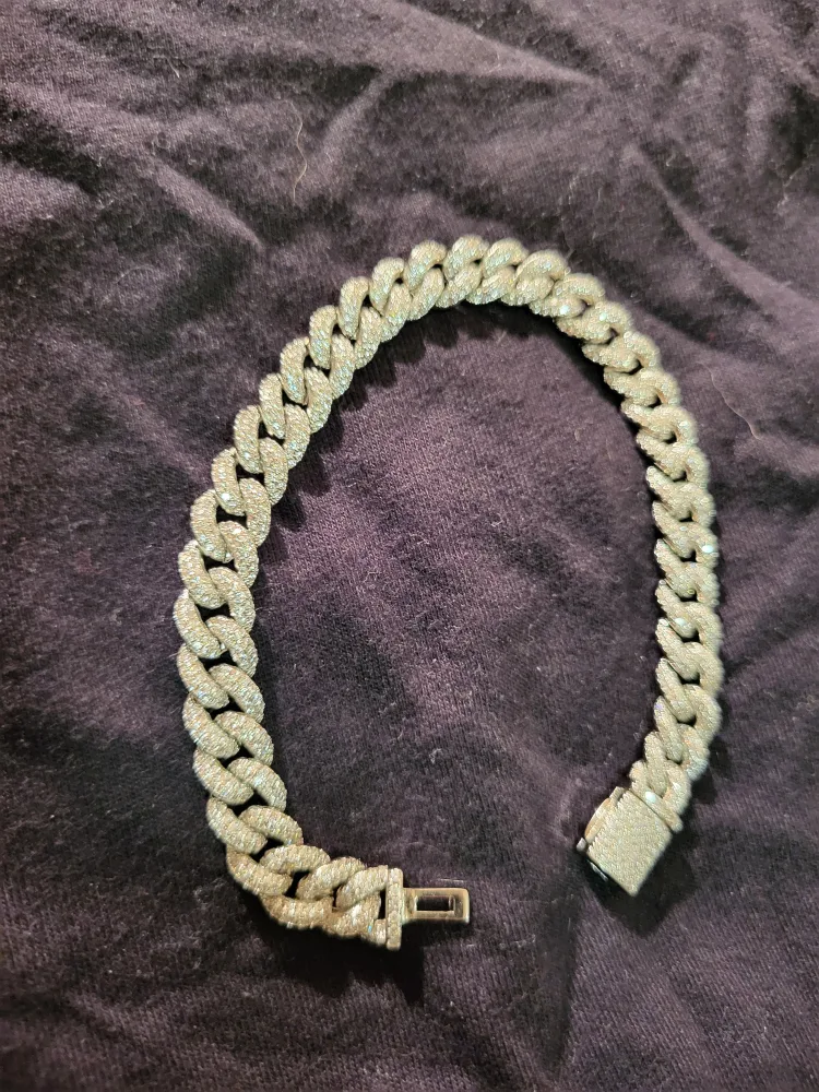 Silver Iced Out Cuban bracelet image indicator(3)